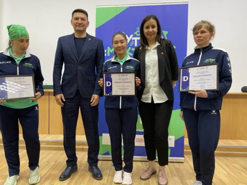Поздравляем учителя физической культуры-Санникову Светлану Констаниновну с получением сертификата тренера по футболу!